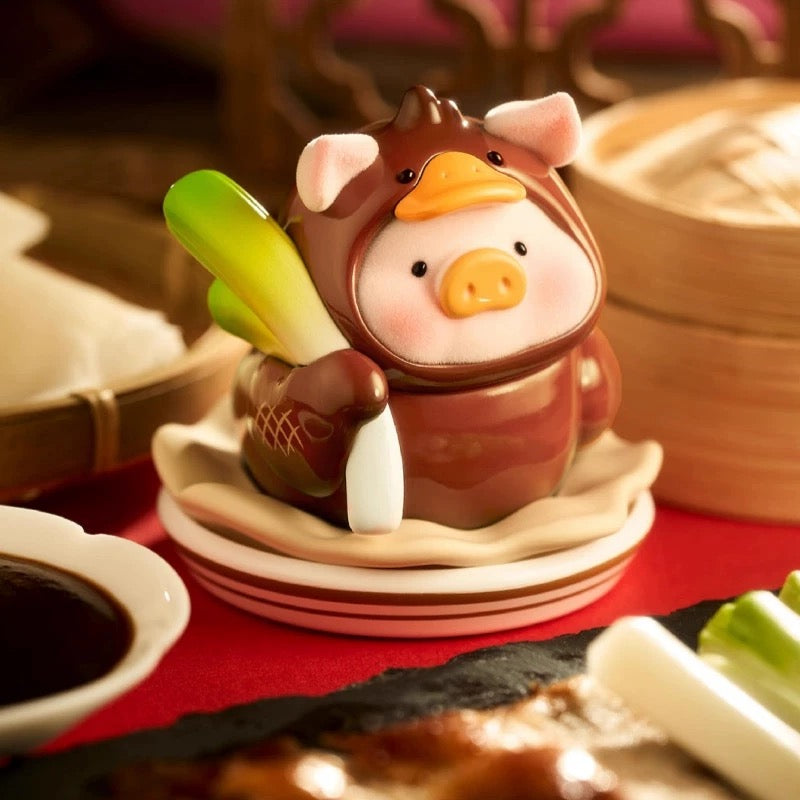 LuLu the Piggy Lu's Table Small Restaurant Blind Box